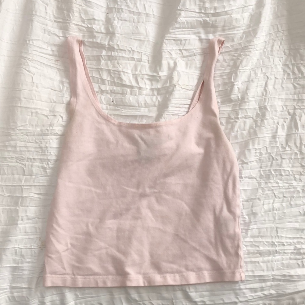 Pink tank crop top!